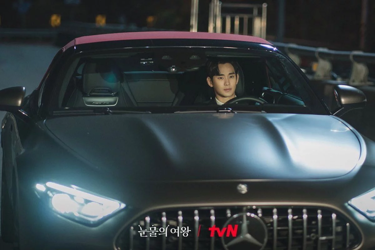 Kim Soo Hyun Mercedes Benz AMG Sl 63