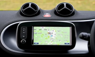 GPS tracker di mobil