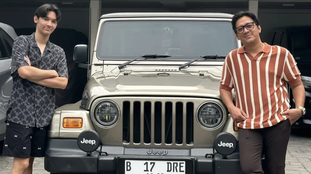 Koleksi mobil klasik andre taulany