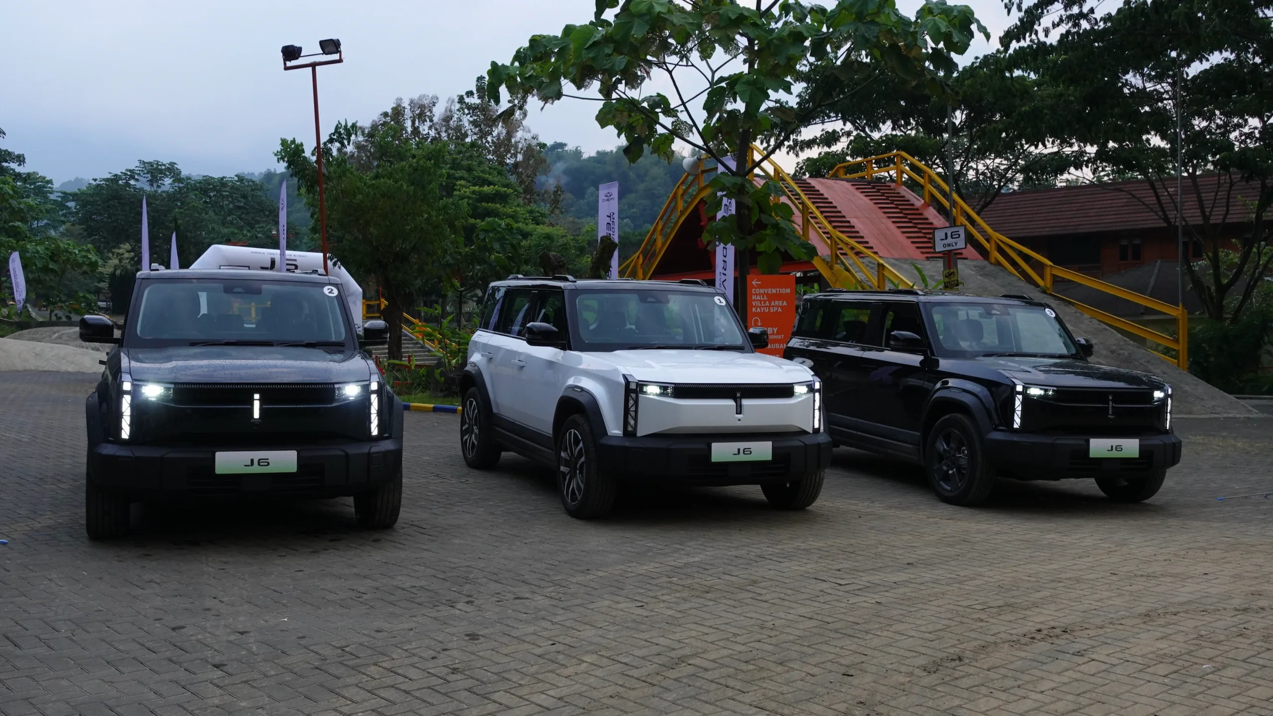 harga Chery J6