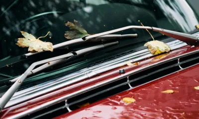 Wiper Mobil diangkat atau gak ya?