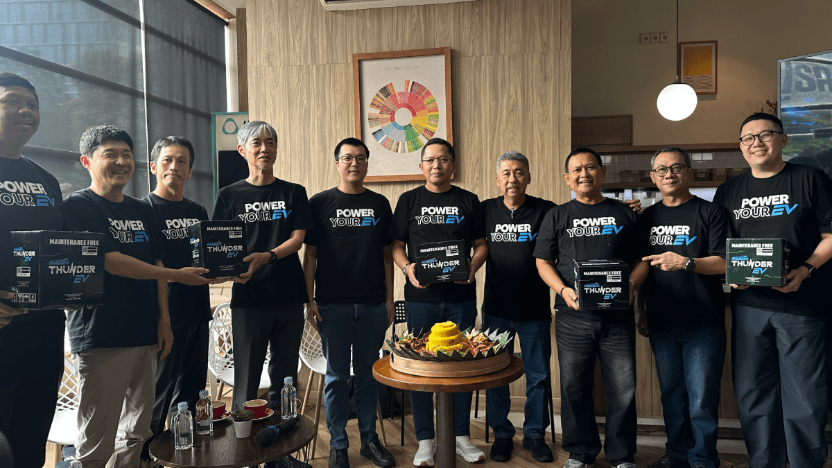Peluncuran Massiv Thunder Ev aki khusus mobil listrik pertama di Indonesia